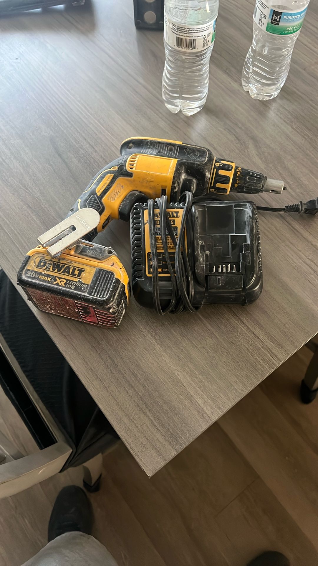 Dewalt Screwgun Works