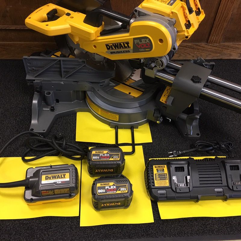DEWALT DHS790 12" 120V MAX BRUSHLESS Double Bevel Sliding Compound Miter Saw Kit