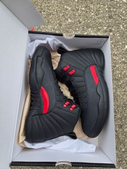 Jordan 12 Bloodline size 7.5, 8, 8.5, 9, 9.5, 10, 10.5, 11, 11.5, 12, 13
