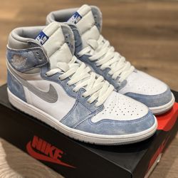 Air Jordan 1 Hyper Royal Size 11 Pre Owned