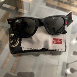 Ray Ban Sunglasses (black)
