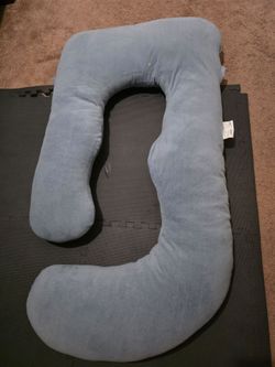 Maternity pillow