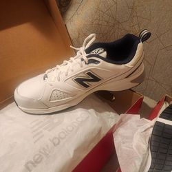 Men's Size 13 New Balance shoes