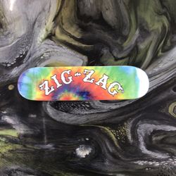 Zig Zag Rolling Papers Skateboard 
