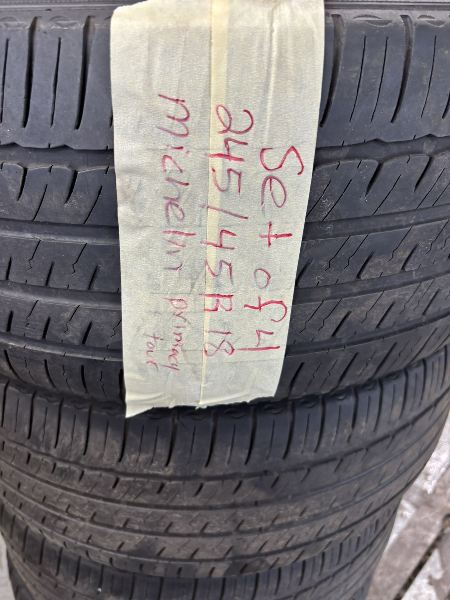 Set of 4 tires 245/45r18 Michelin primacy tour $165