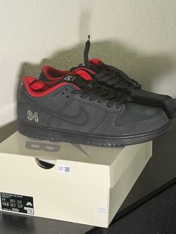 Nike supreme black size 11