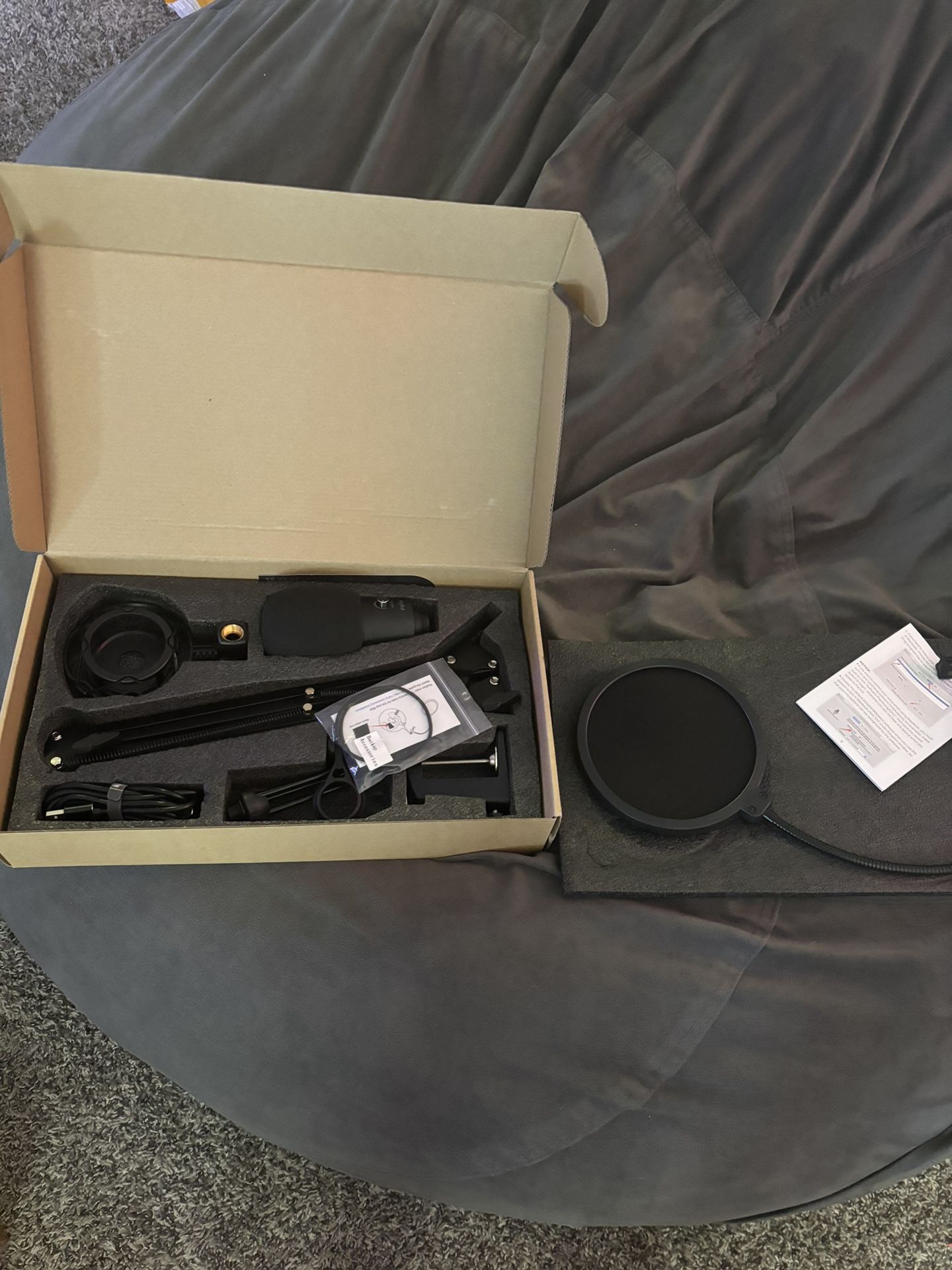 Recording microphone