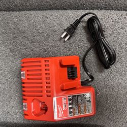 Milwaukee m18 & m12 charger