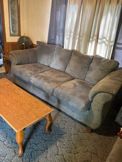 Loveseat & Couch Set