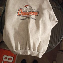 Logo 7 Heavyweight Large