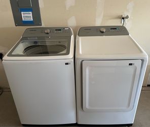 Samsung Washer and Dryer (delivery available)