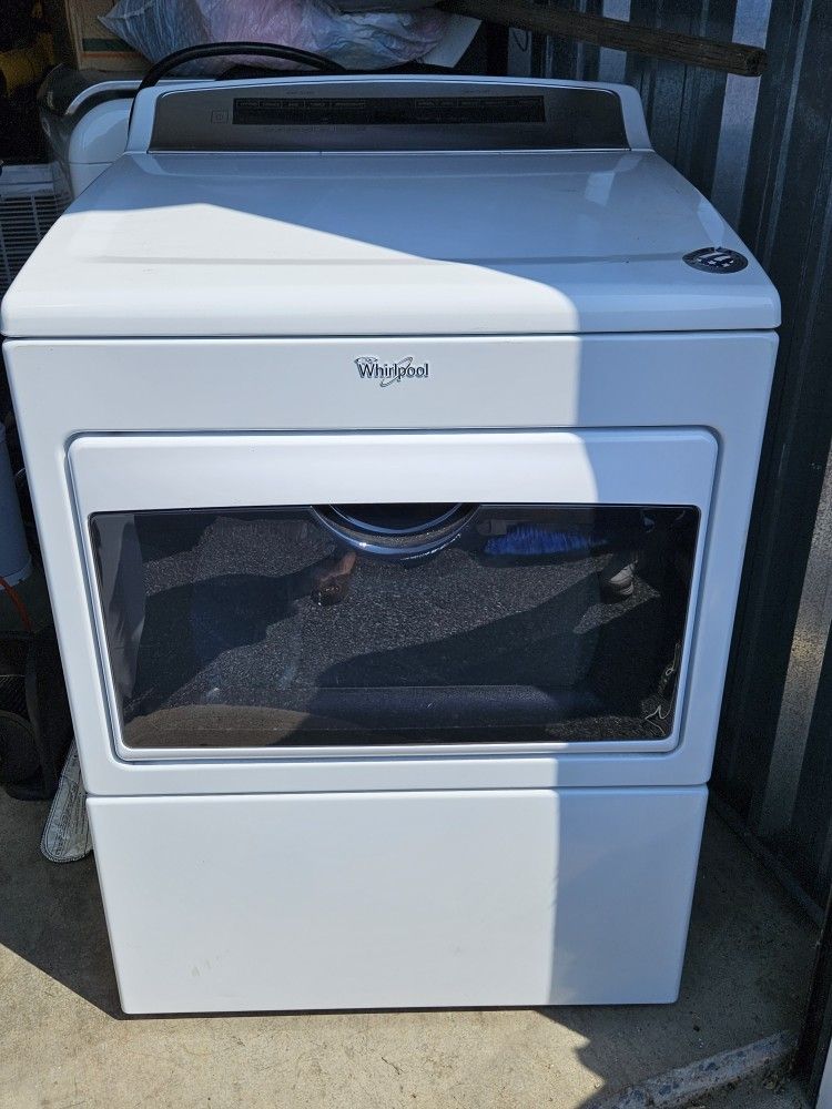 Almost New Dryer Best Offer