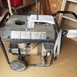 DeVilbiss 5000 W/6250 Surge Electric Generator Model DGT5010 

