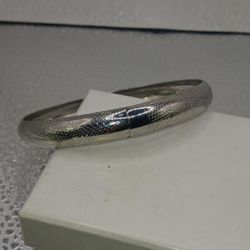Vintage plastic silver bracelet