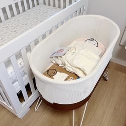 Clean, Fully Functional Happiest Baby SNOO Smart Sleeper
