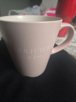 CUP BRAND NEW,  NEVER USED.  PINK COLOR .