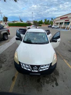 CLEAN TITLE LOW MILES ECONOMIC CAR