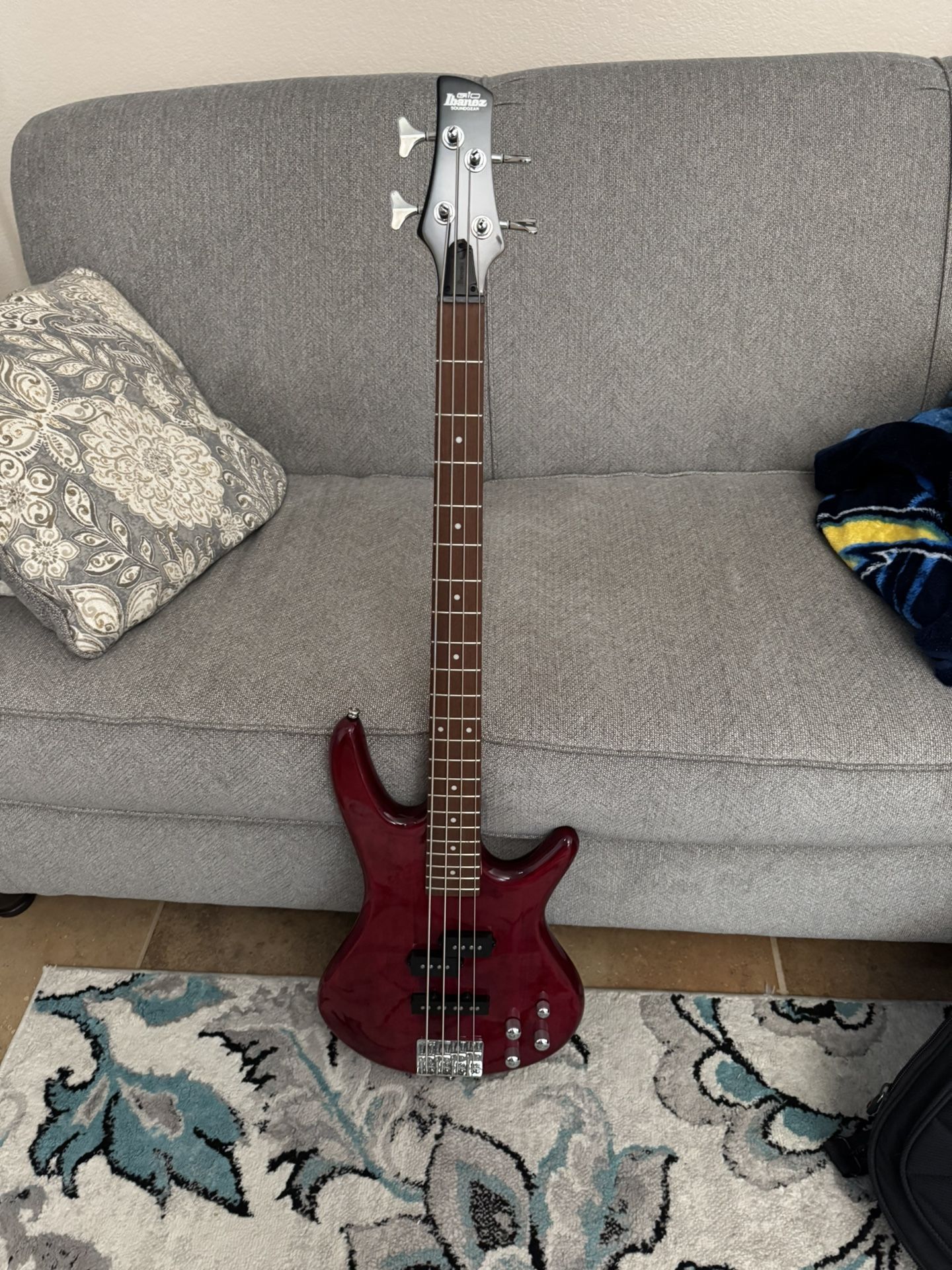 Ibanez Bass Guitar GSR200TR