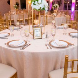 Renting  Center Pieces  