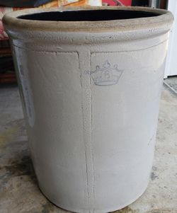 BLUE CROWN POTTERY STONEWARE - ROBINSON  RANSBOTTOM 8 GALLON