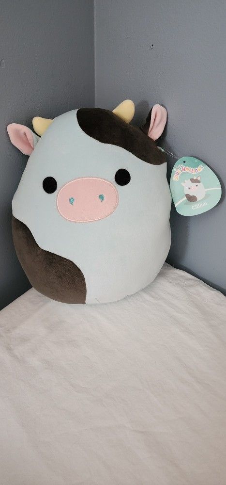 11" Callian The Blue Cow SQUISHMALLOW. NWT