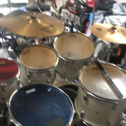 Six Piece Drum Set Pearl Ext Drums Only 