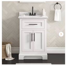 Doveton 24 in. Single Sink Freestanding White Bath Vanity with White Engineered Marble Top (Assembled)