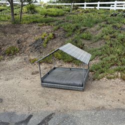 Free! Outdoor Dog Bed With Sun Roof
