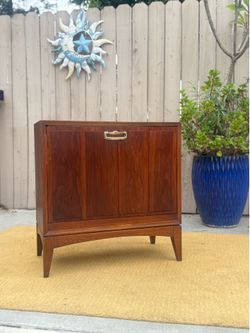 Mid Century Modern Lane Record Cabinet c.1960’s