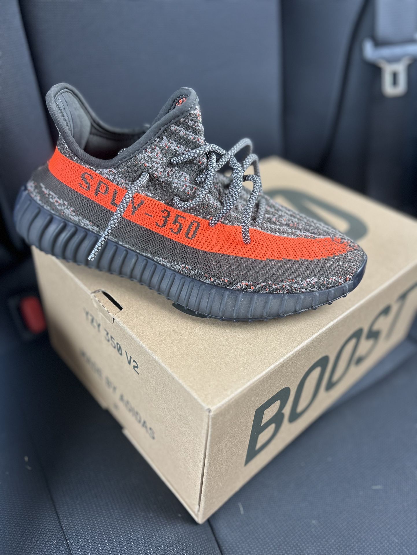 Yeezy 350 Like New
