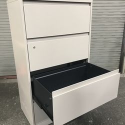 Filing Cabinet - Storage Cabinet - 4 Drawer - 30"Wide Steelcase #14