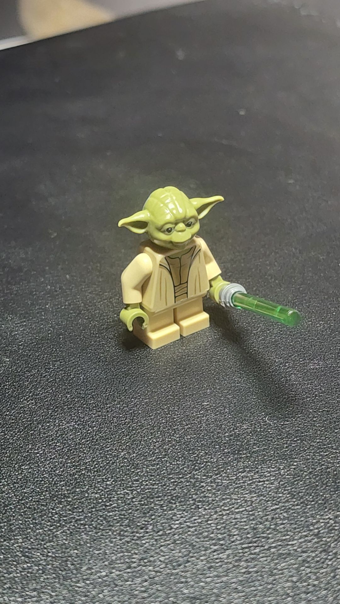 LEGO Star Wars Yoda Minifigure w/ Green Lightsaber