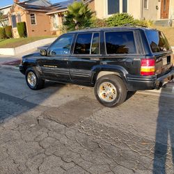 1996 Grand Cherokee Black
