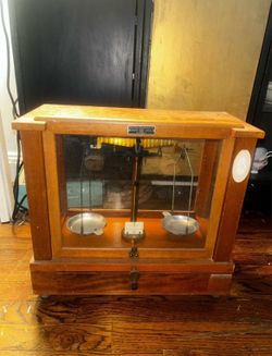 Vintage Central Scientific Company Mid Century Apothecary Scale