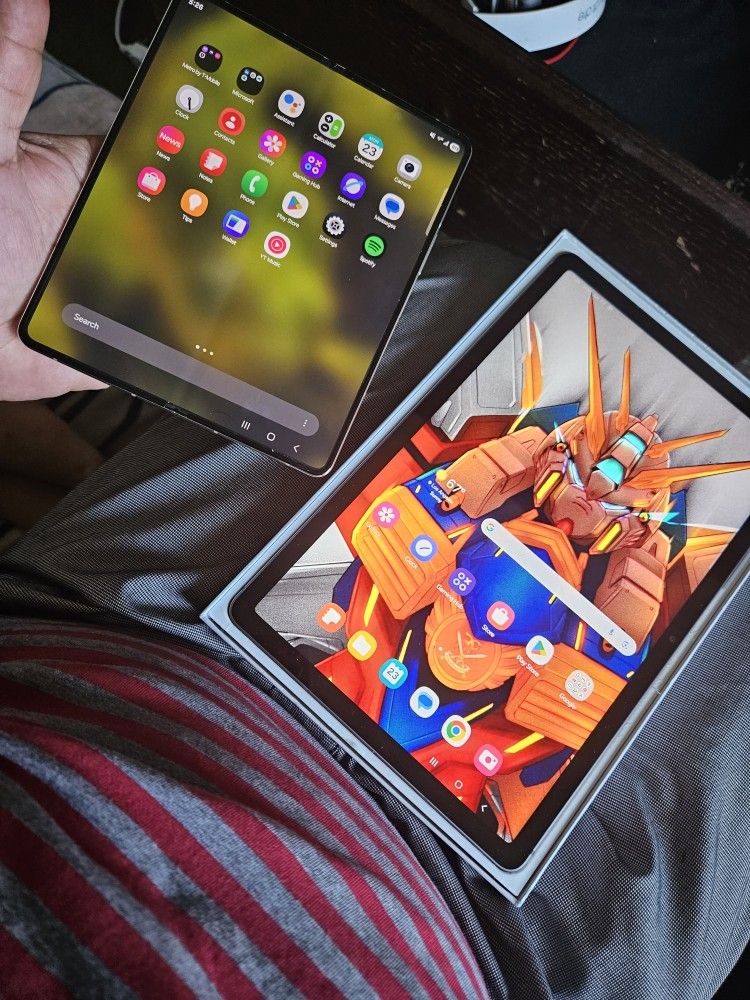 Tab S9 And Fold5 Both New $1200