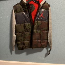 Big Boys Jordan Jacket Size Large(12/14) With Tags