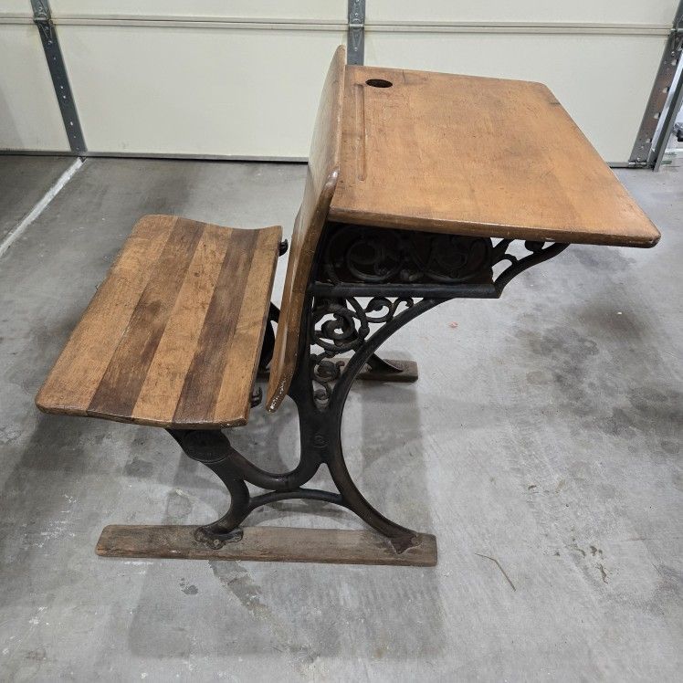 Buffalo Hardware Company Antique School Desk from Buffalo, NY Model #2 1881 Patent