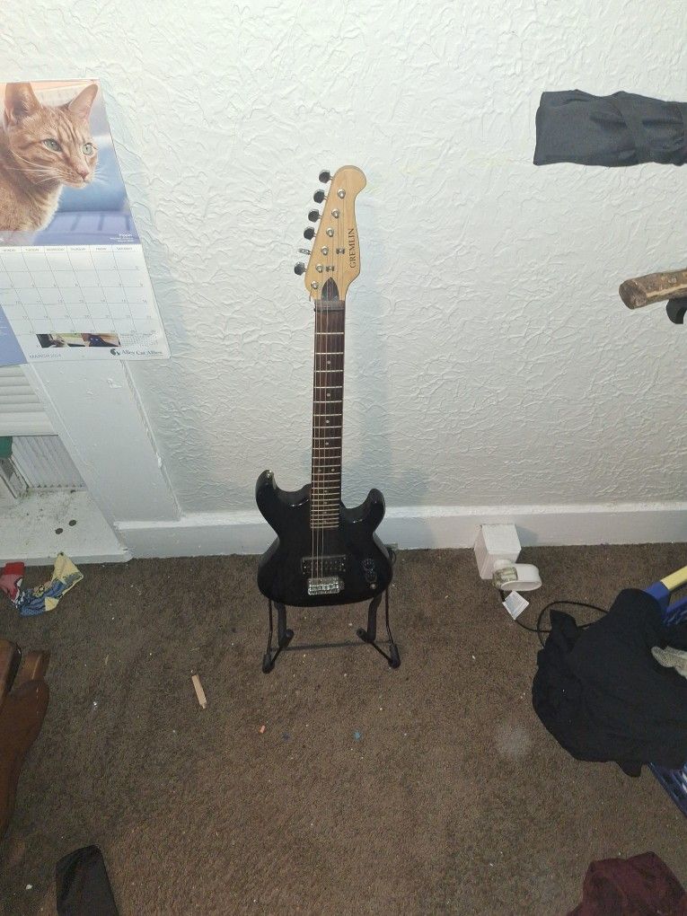 Gremlin electric guitar ( Used )