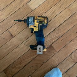 DeWalt DCF887 20V MAX XR Brushless 3-Speed 1/4” Impact Driver 