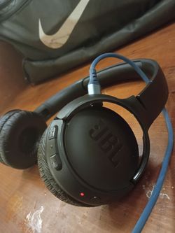 Jbl Bluetooth headphones
