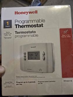 7-Day Programmable Thermostat with Digital Backlit Display