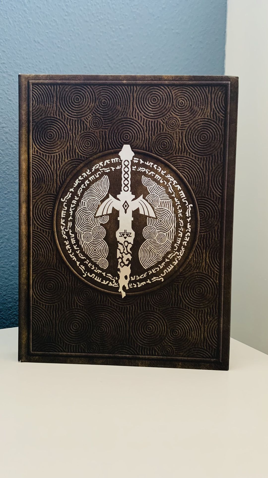 Zelda Tears Of The Kingdom Collectors Edition Guidebook