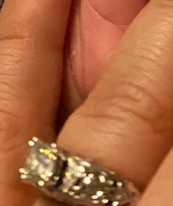 1,01 ct white gold ladies ring size 7
