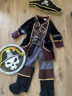 Kids Halloween Pirate costume
