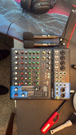 Yamaha MG10XH + 2x Rhode M2 Microphones