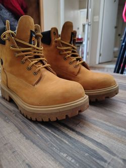 Timberland boots size 9/5