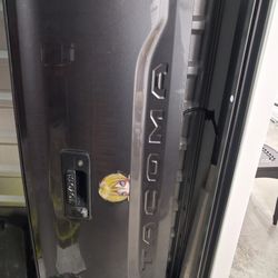 2022 Toyota Tacoma Dark Grey Tailgate