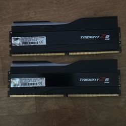 ddr5 6000mhz 3Gb (2x16) trident Z5 RGB