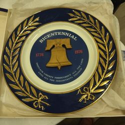 Bicentennial Plate In Box