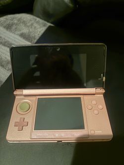 Pink Nintendo 3DS